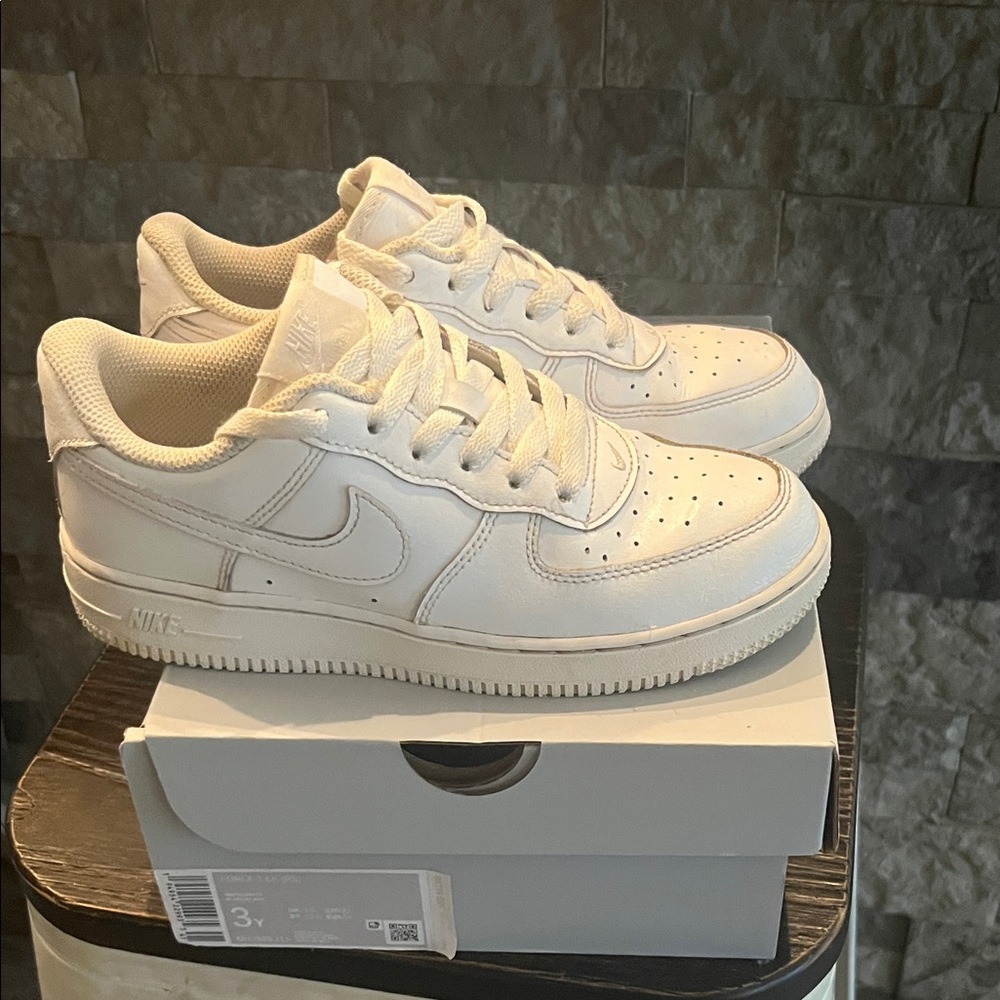 Nike Ivory Low-Top Sneakers